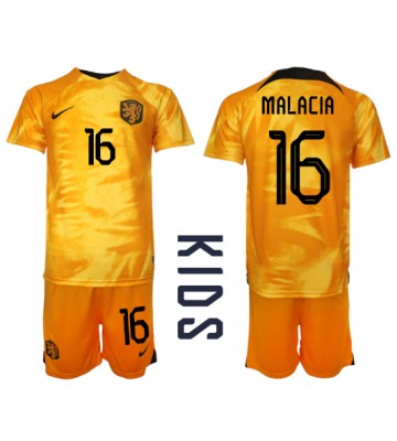 Nederland Tyrell Malacia #16 Hjemmedraktsett Barn VM 2022 Kortermet (+ Korte bukser)